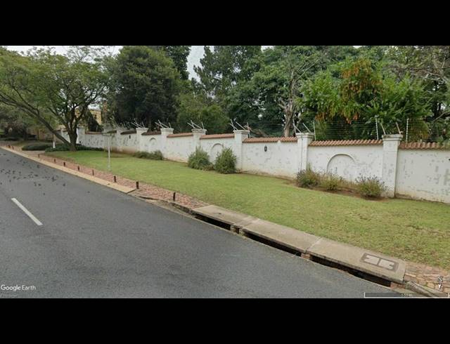 LAND FOR SALE IN BRYANSTON